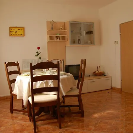 With A Parking Space Gracisce, Istria - Sredisnja Istra - 7134